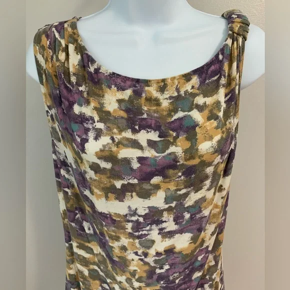 Relativity Abstract Tank - Picture 1 of 16